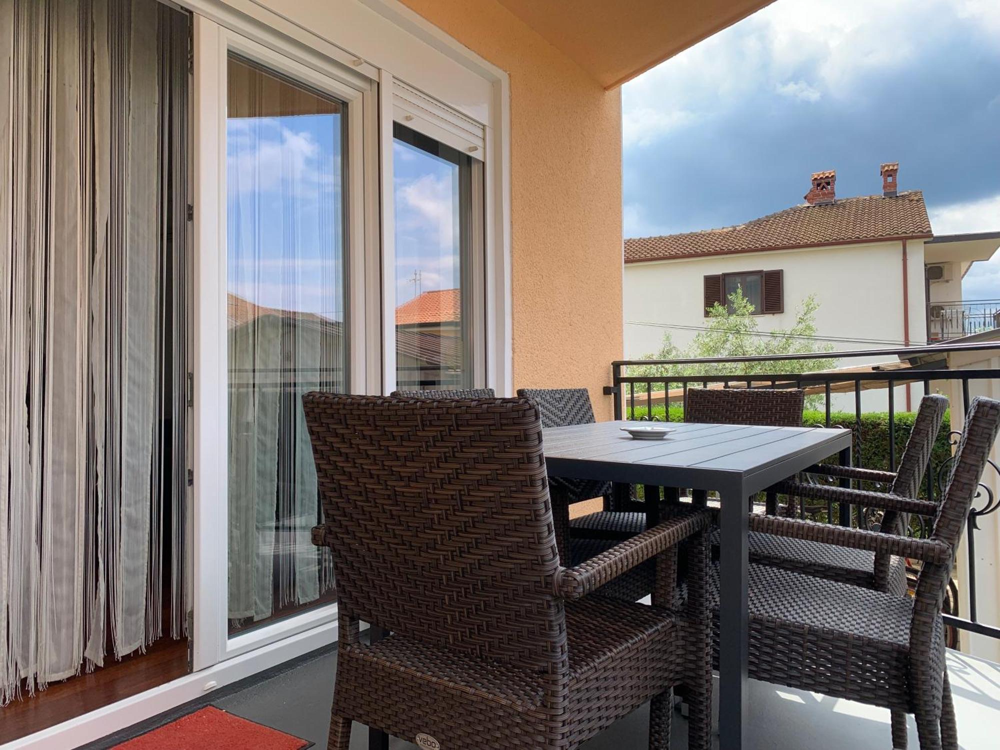 Apartments Kivi Novigrad Istria Exterior foto